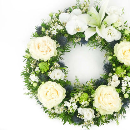 Mixed White Wreath